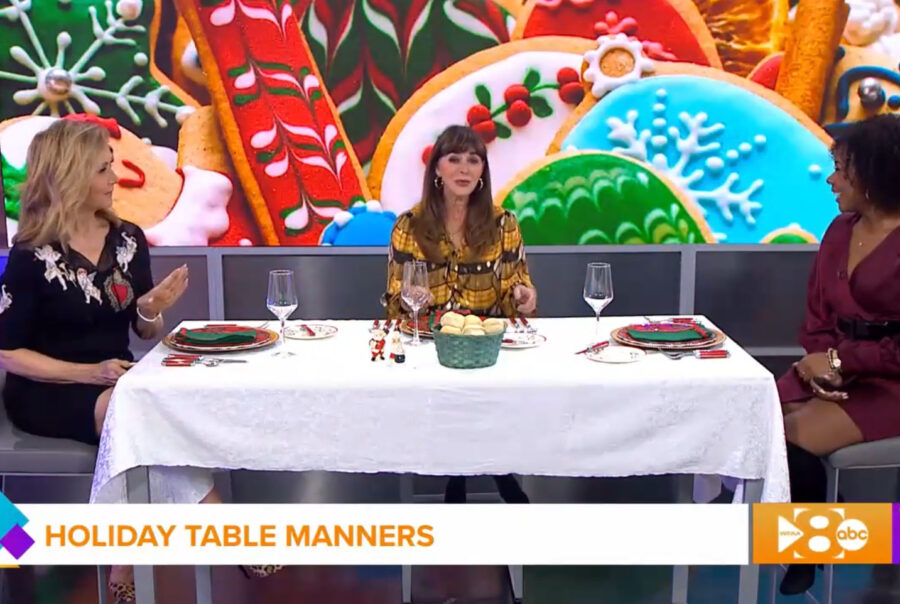 Holiday table etiquette